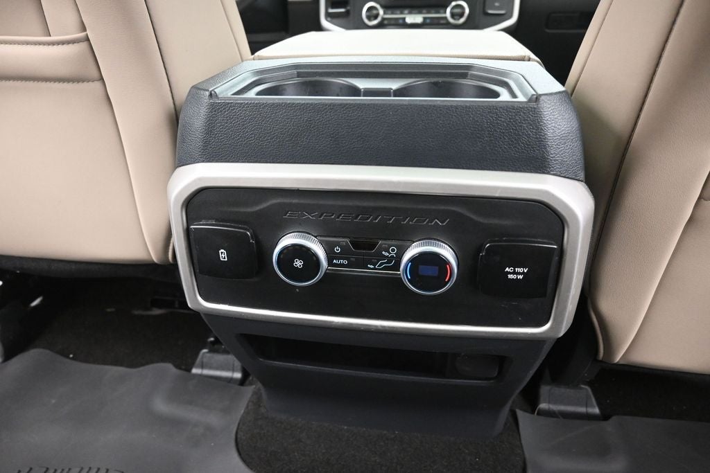 2022 Ford Expedition XLT 302A Package