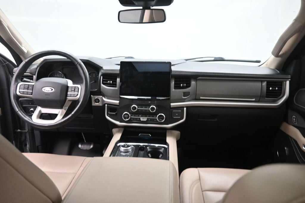 2022 Ford Expedition XLT 302A Package