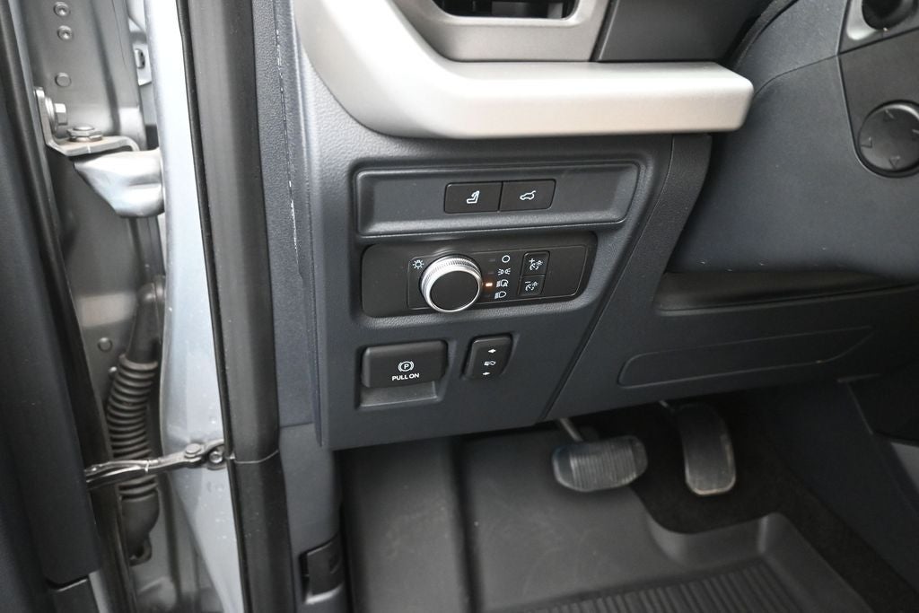 2022 Ford Expedition XLT 302A Package