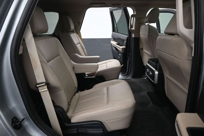 2022 Ford Expedition XLT 302A Package