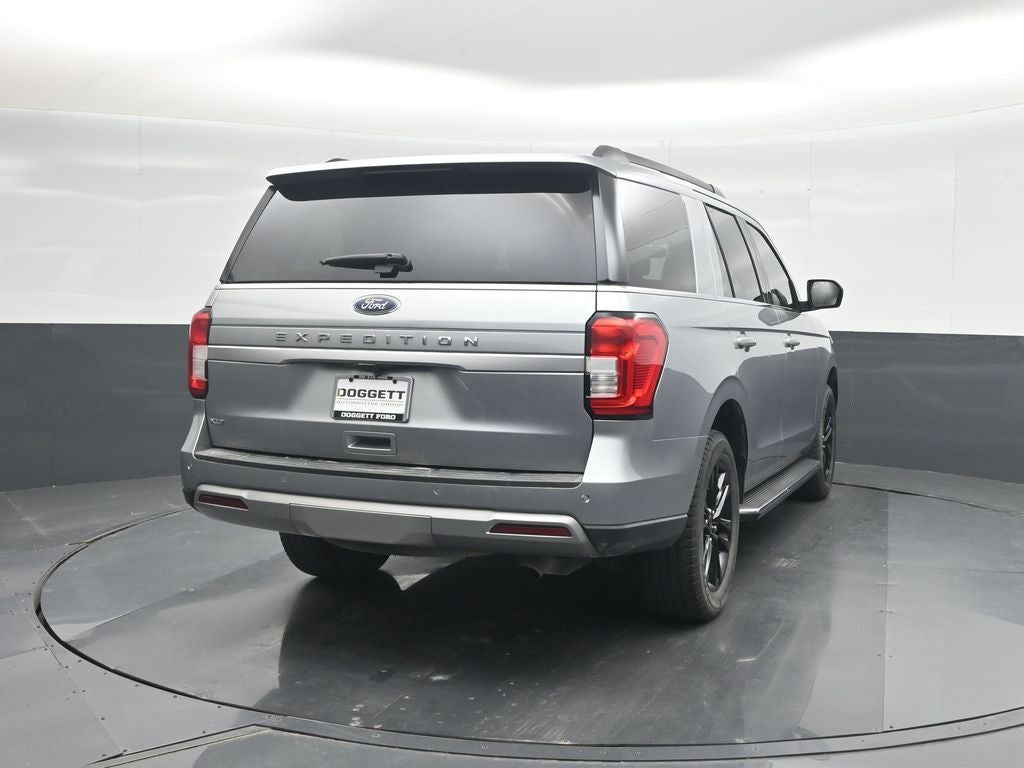 2022 Ford Expedition XLT 302A Package