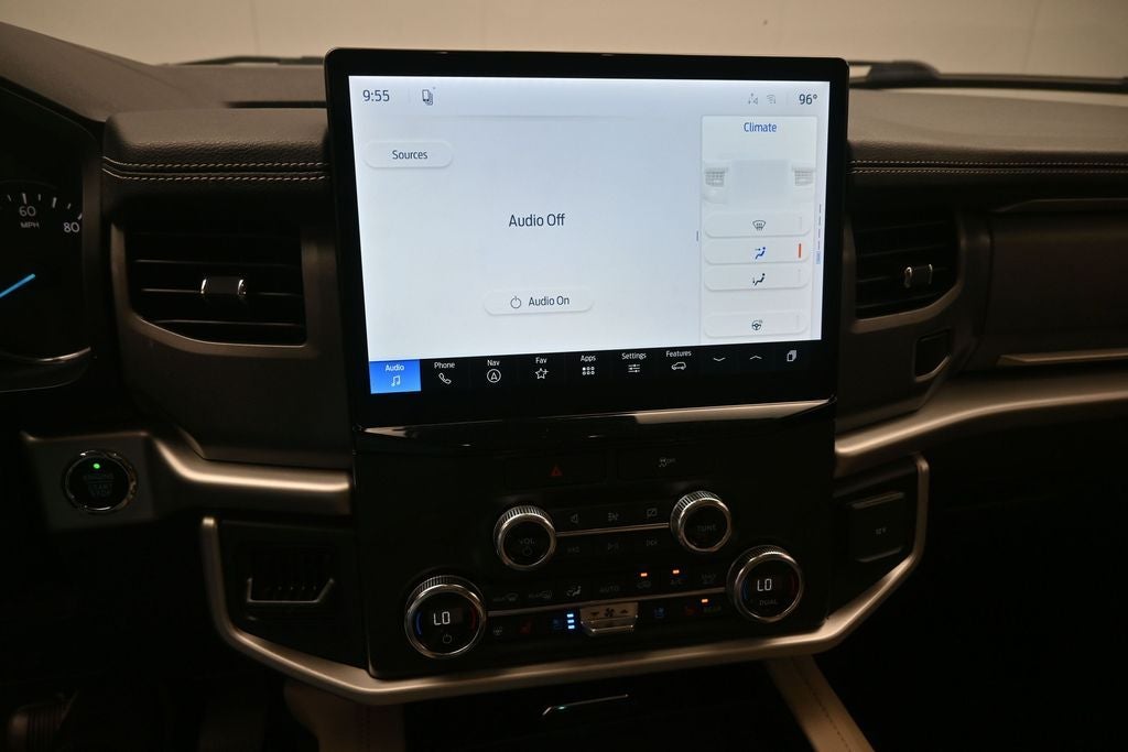 2022 Ford Expedition XLT 302A Package