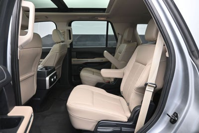2022 Ford Expedition XLT 302A Package