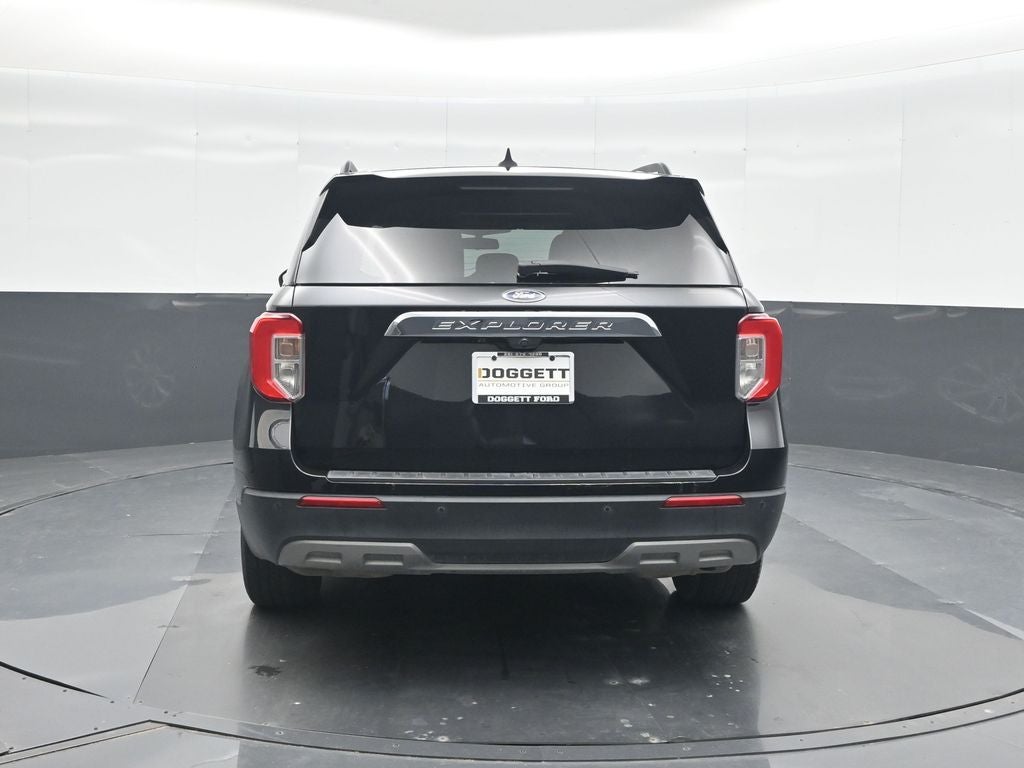 2021 Ford Explorer XLT 302A Package