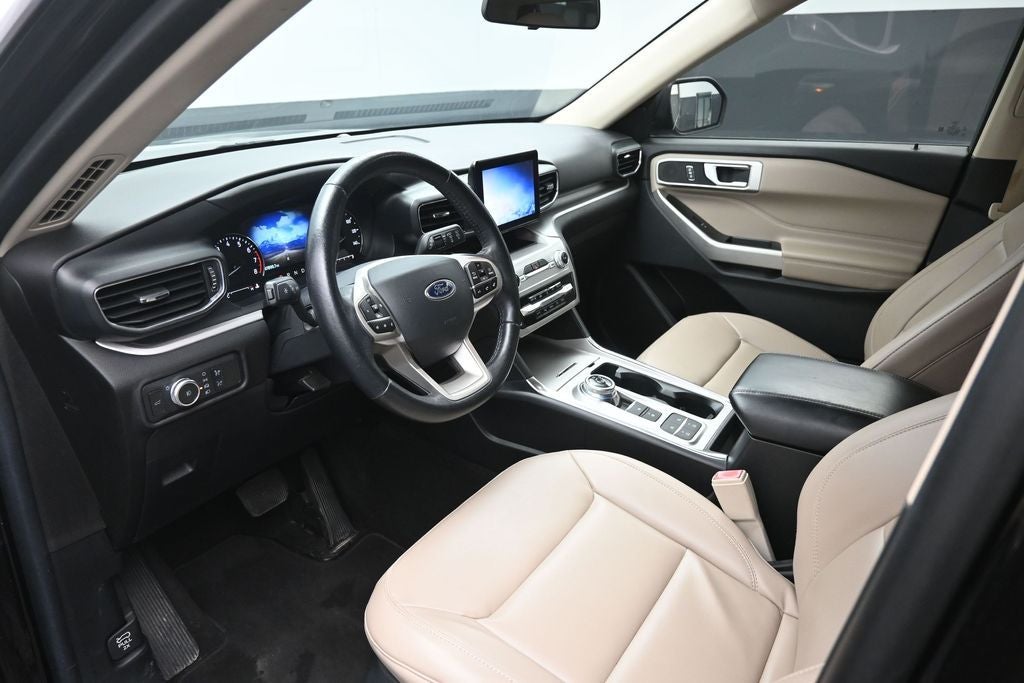 2021 Ford Explorer XLT 302A Package