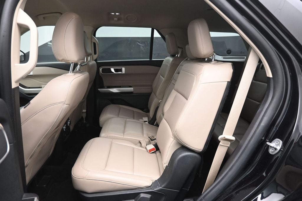 2021 Ford Explorer XLT 302A Package