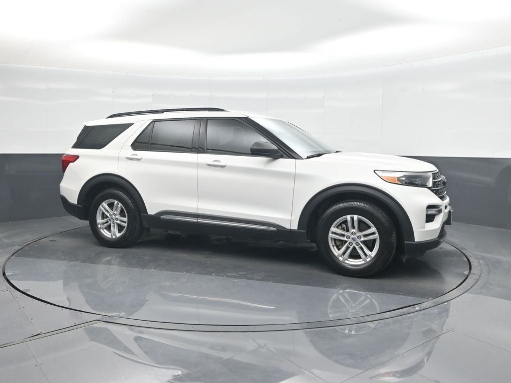 2023 Ford Explorer XLT 302A