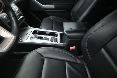 2023 Ford Explorer XLT 302A