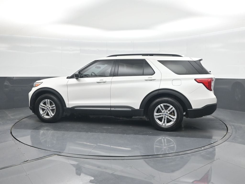 2023 Ford Explorer XLT 302A