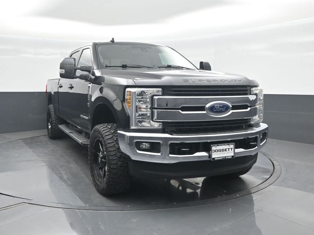 2019 Ford F-250SD Lariat LIFTED