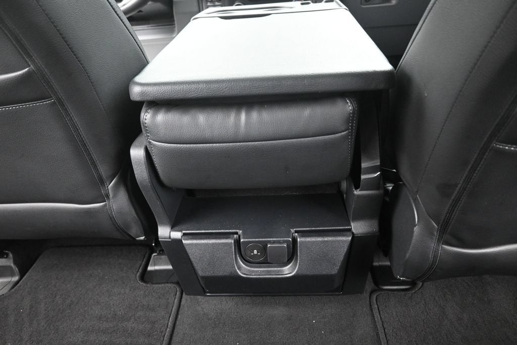 2025 Ford F-250SD XLT LIFTED LEATHER