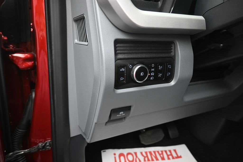 2025 Ford F-250SD XLT LIFTED LEATHER