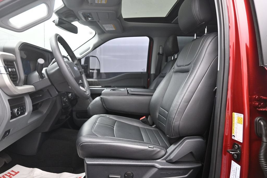 2025 Ford F-250SD XLT LIFTED LEATHER
