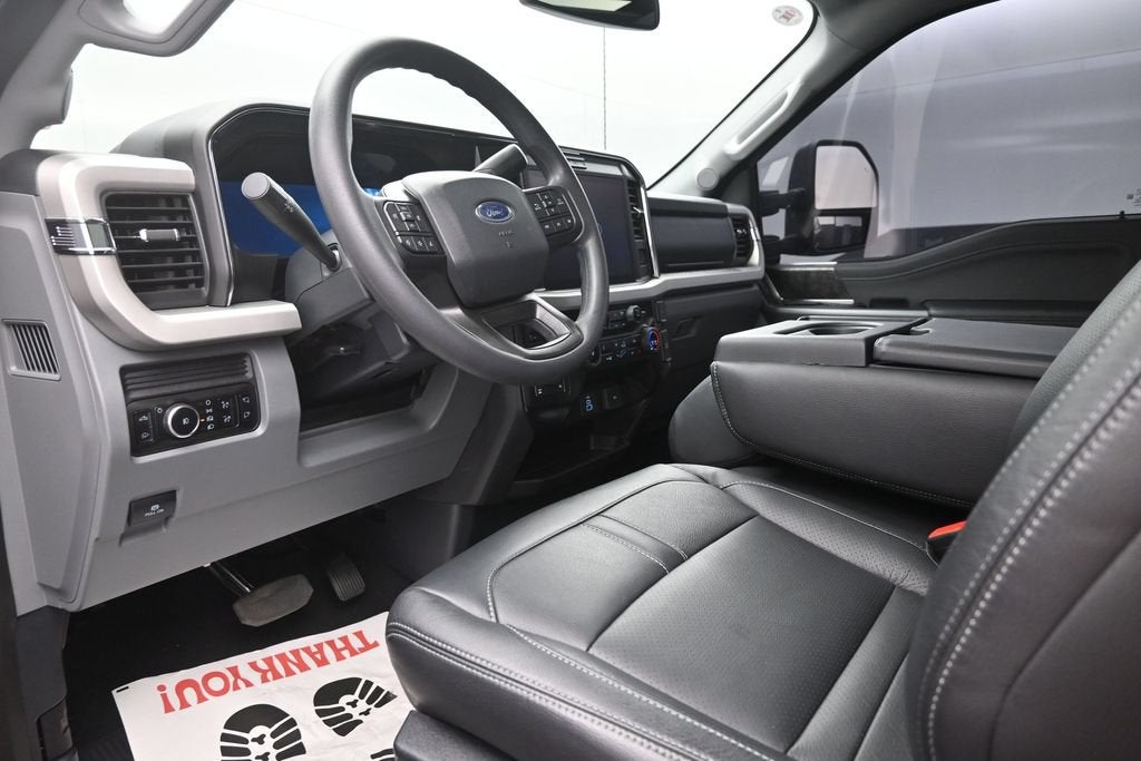 2025 Ford F-250SD XLT LIFTED LEATHER