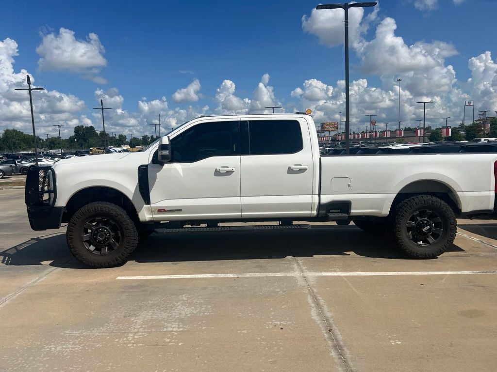 2023 Ford F-350SD Lariat