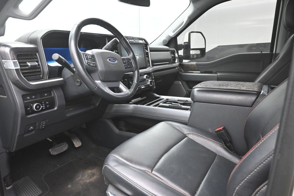 2023 Ford F-350SD Lariat