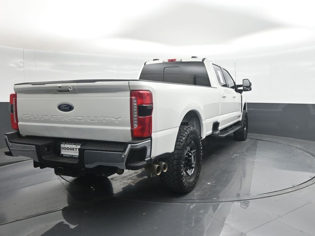 2023 Ford F-350SD Lariat