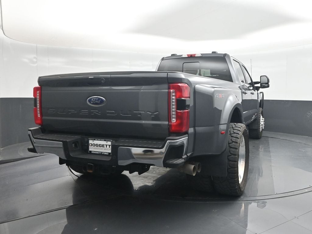 2023 Ford F-350SD Lariat DRW CUSTOM WHEELS & TIRES