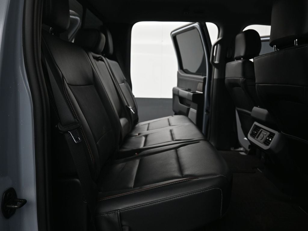 2024 Ford F-350SD Lariat DRW LIFTED