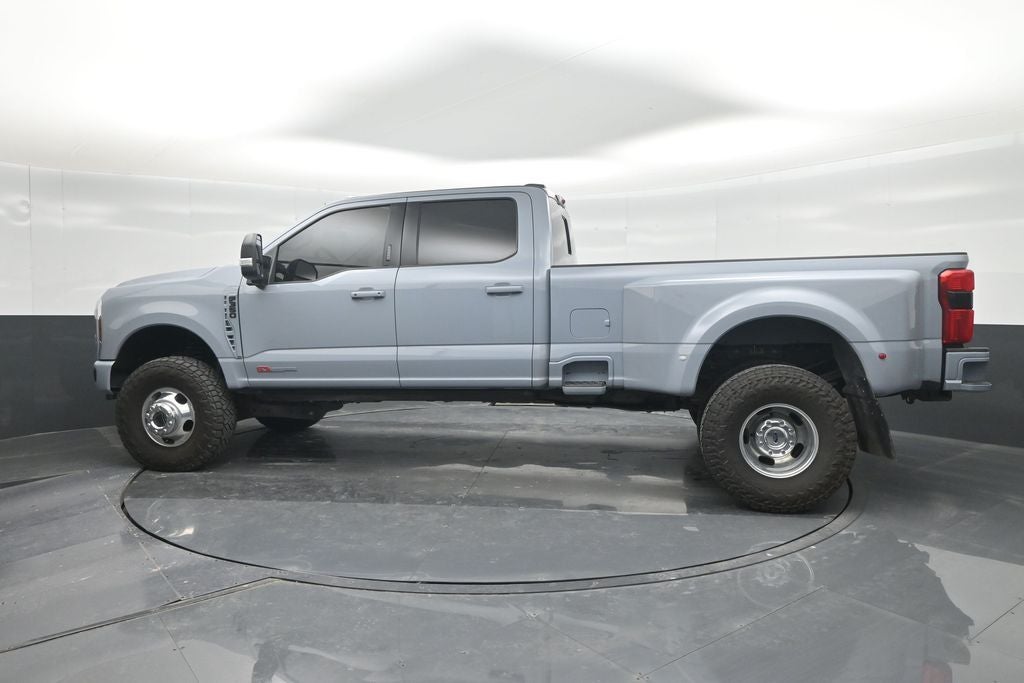 2024 Ford F-350SD Lariat DRW LIFTED