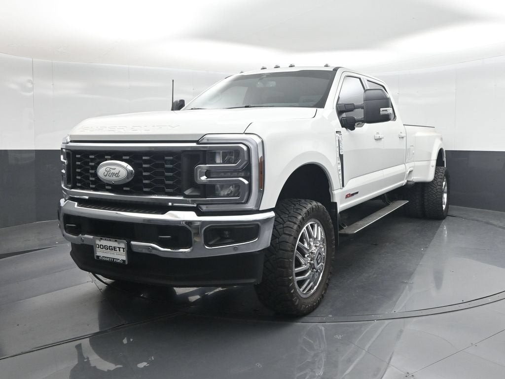 2025 Ford F-350SD Lariat Lariat Ultimate Package