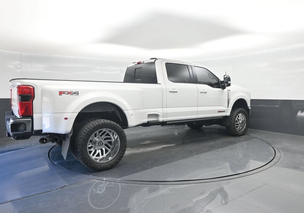 2025 Ford F-350SD Lariat Lariat Ultimate Package