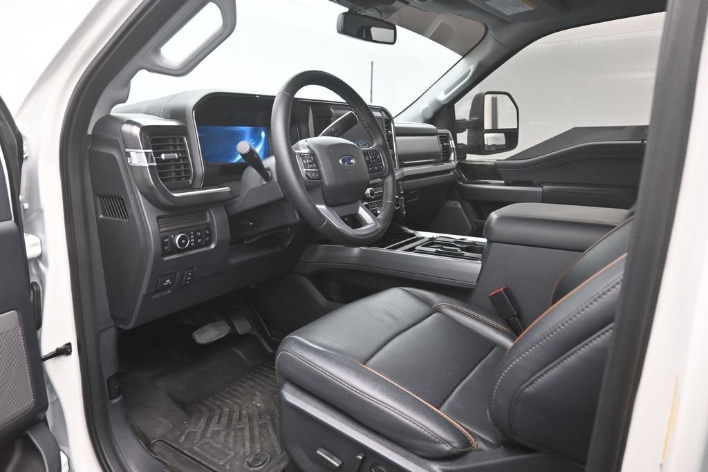 2025 Ford F-350SD Lariat Lariat Ultimate Package