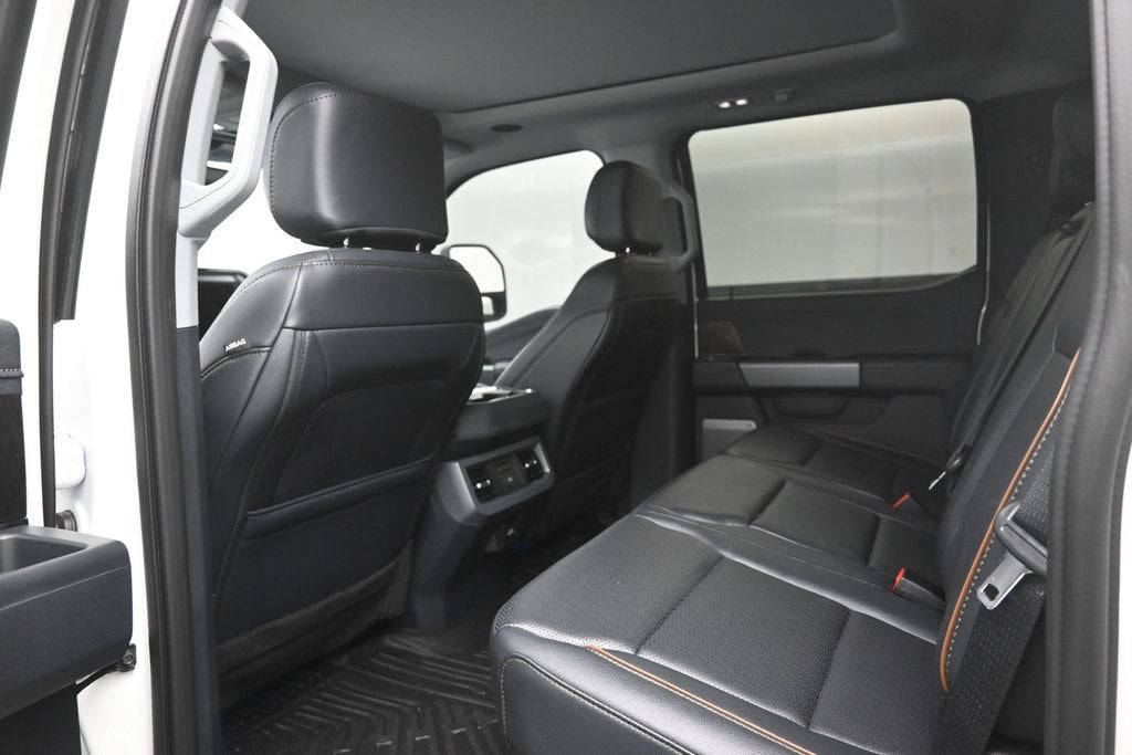 2025 Ford F-350SD Lariat Lariat Ultimate Package