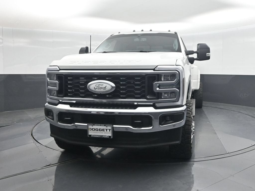 2025 Ford F-350SD Lariat Lariat Ultimate Package