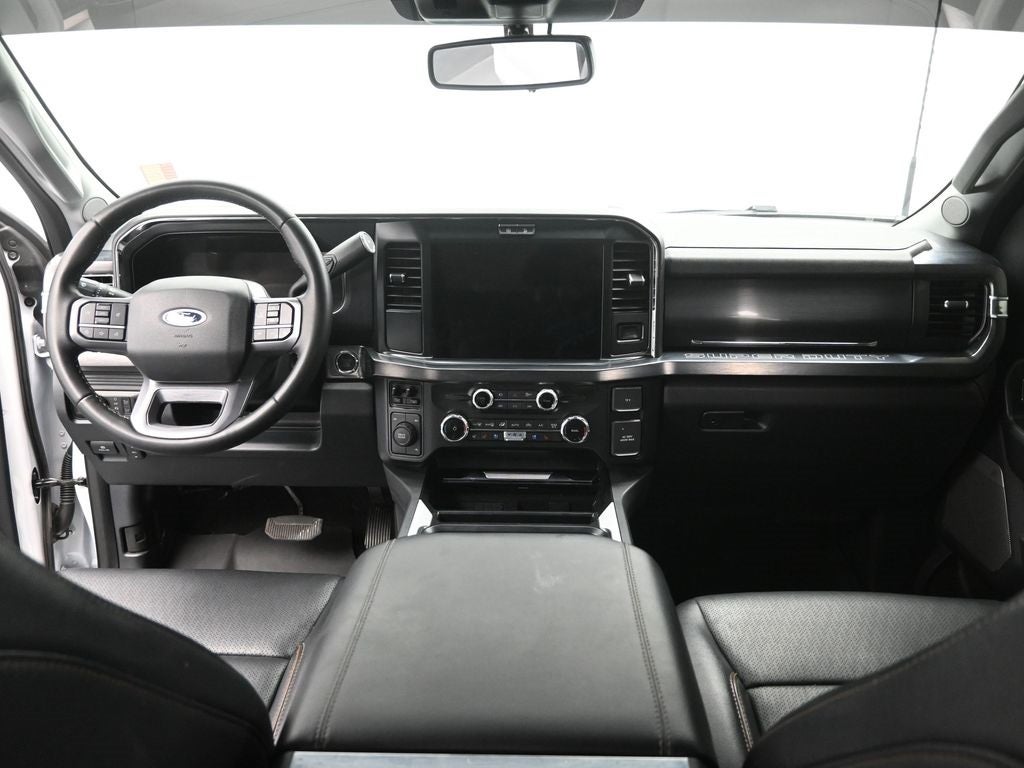 2025 Ford F-450SD Lariat DRW