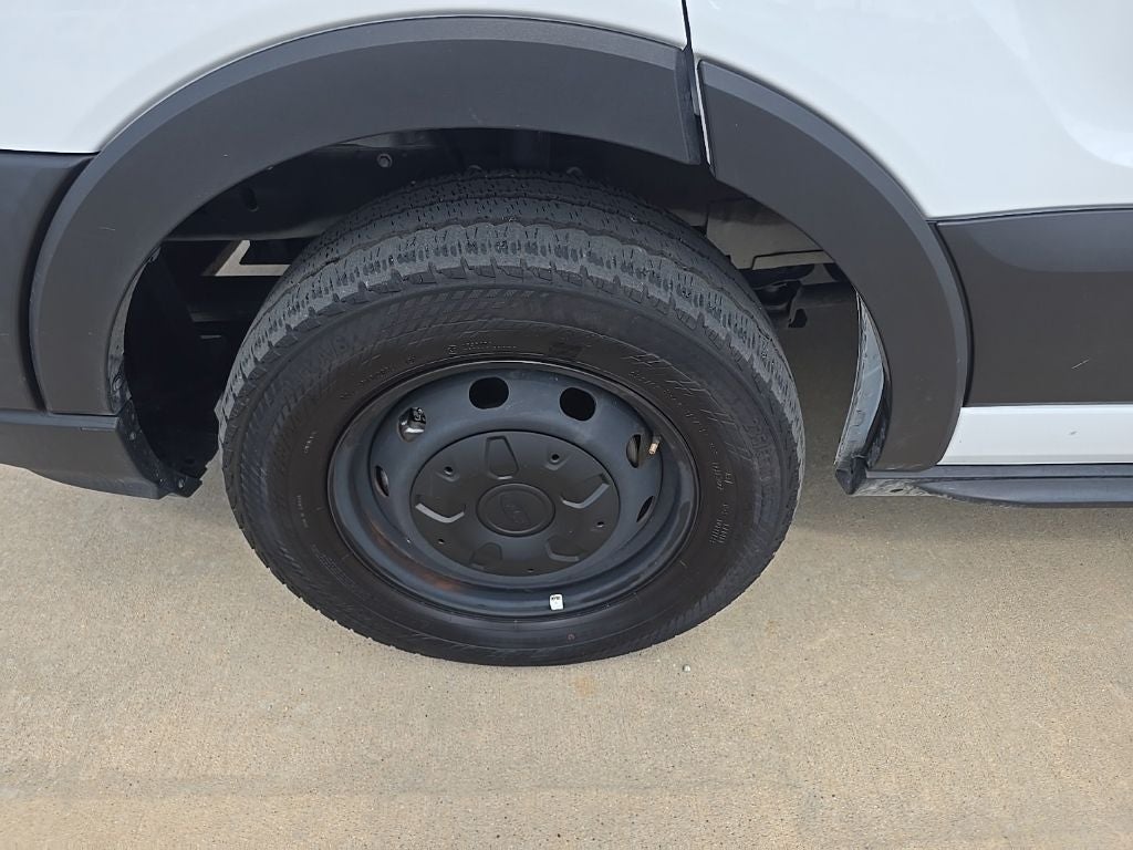 2024 Ford Transit-250 Base MID ROOF
