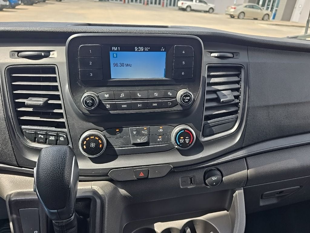 2024 Ford Transit-250 Base MID ROOF