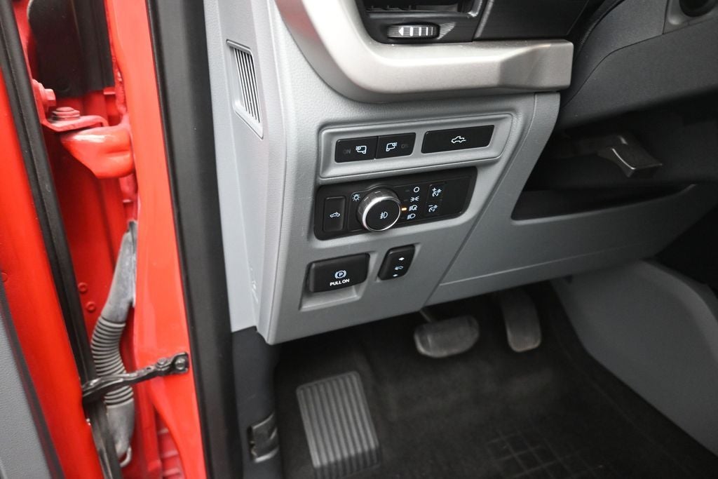 2021 Ford F-150 XLT 302A V8