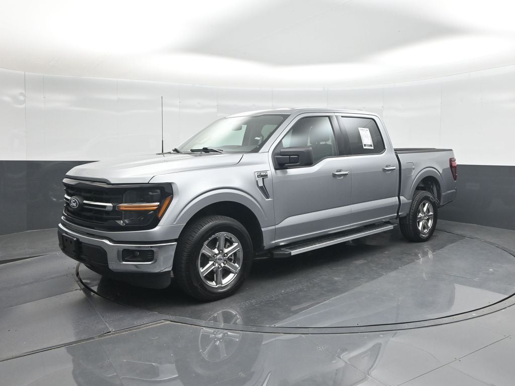 2025 Ford F-150 XLT V8