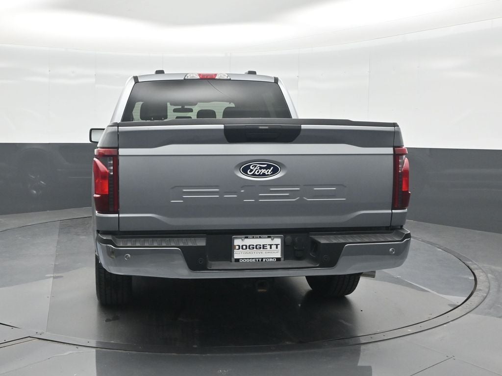 2025 Ford F-150 XLT V8