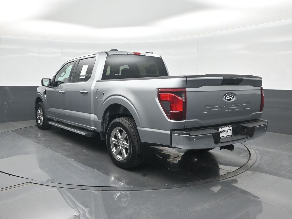 2025 Ford F-150 XLT V8