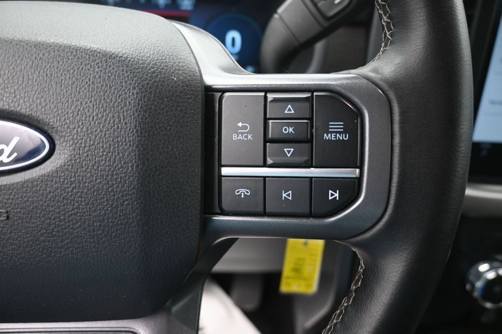 2025 Ford F-150 XLT V8