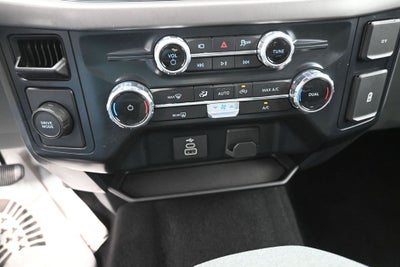 2025 Ford F-150 XLT V8