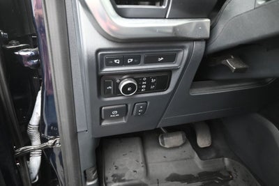 2023 Ford F-150 Lariat V8