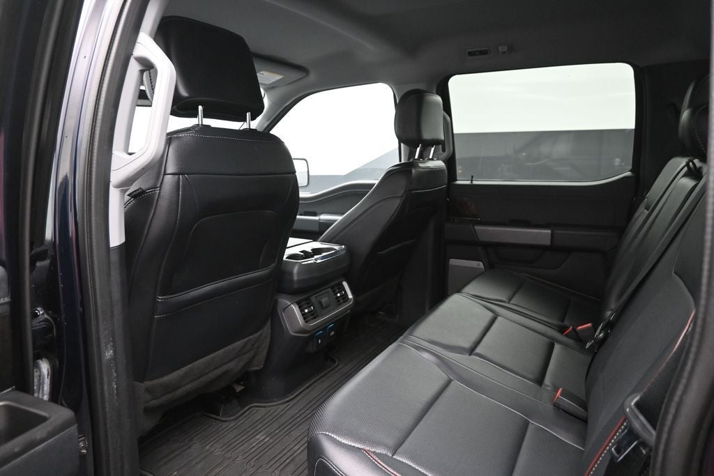2023 Ford F-150 Lariat V8