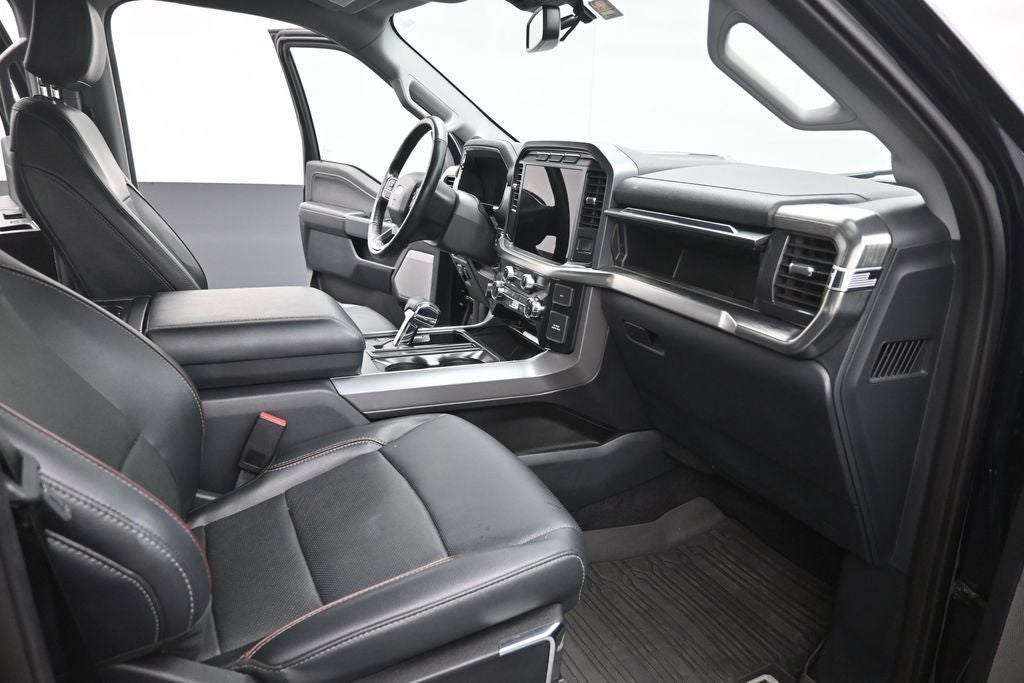 2023 Ford F-150 Lariat V8