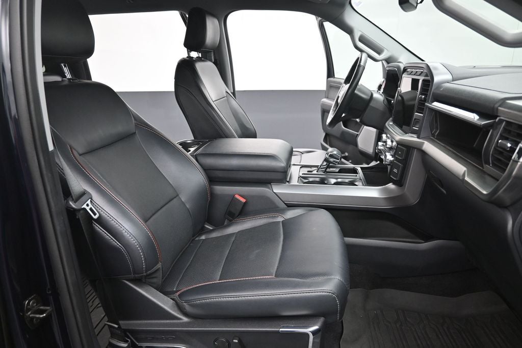 2023 Ford F-150 Lariat V8