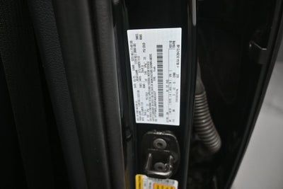 2025 Ford F-150 Lariat BLACK APPEARANCE PKG