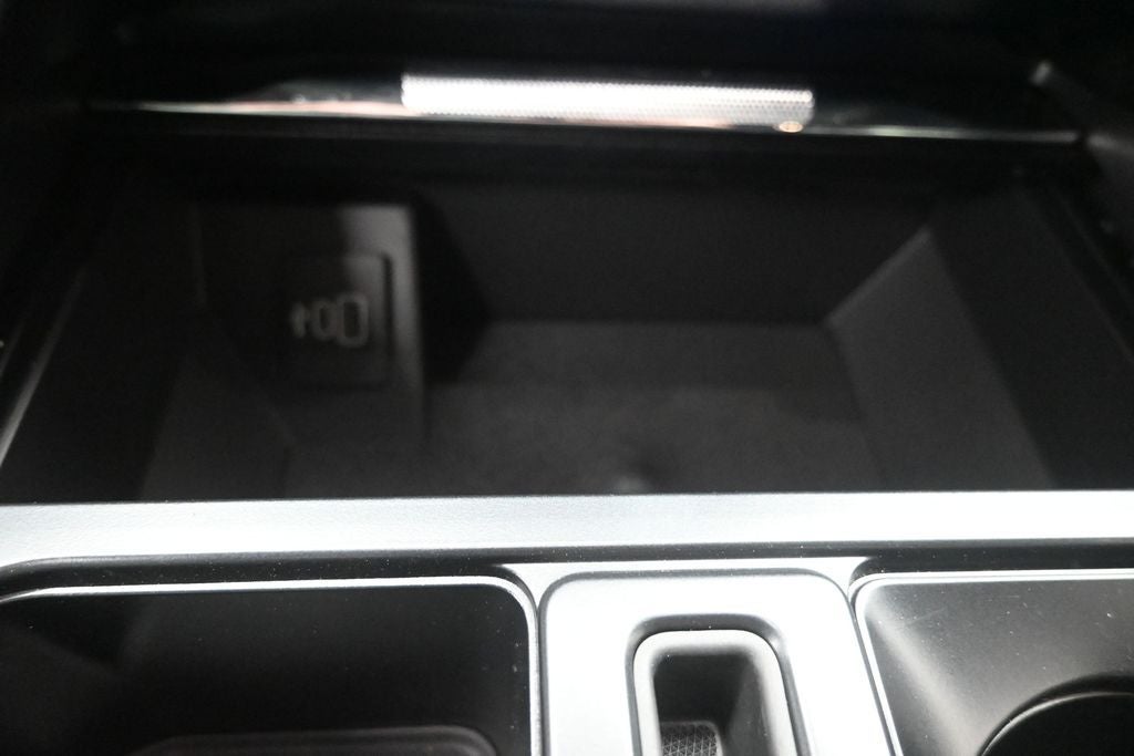 2025 Ford F-150 Lariat BLACK APPEARANCE PKG
