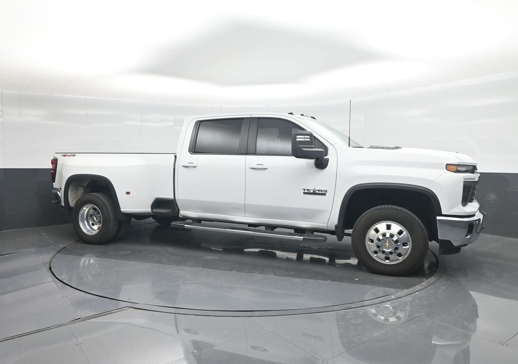2026 Chevrolet Silverado 3500HD LT DRW