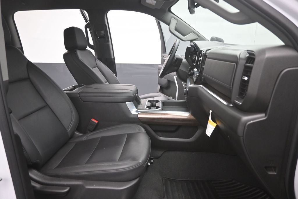 2026 Chevrolet Silverado 3500HD LT DRW
