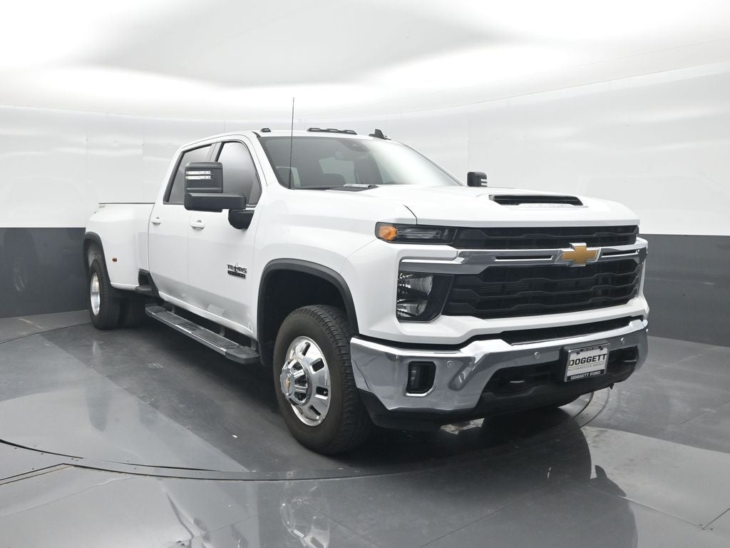 2026 Chevrolet Silverado 3500HD LT DRW