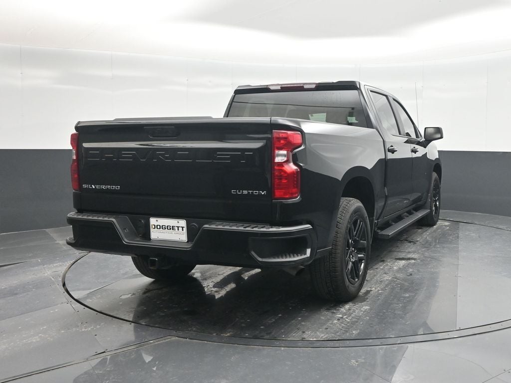 2025 Chevrolet Silverado 1500 Custom