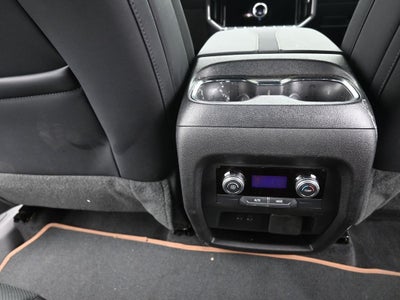 2025 GMC Acadia AT4