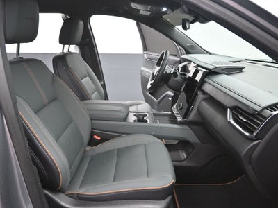 2025 GMC Acadia AT4